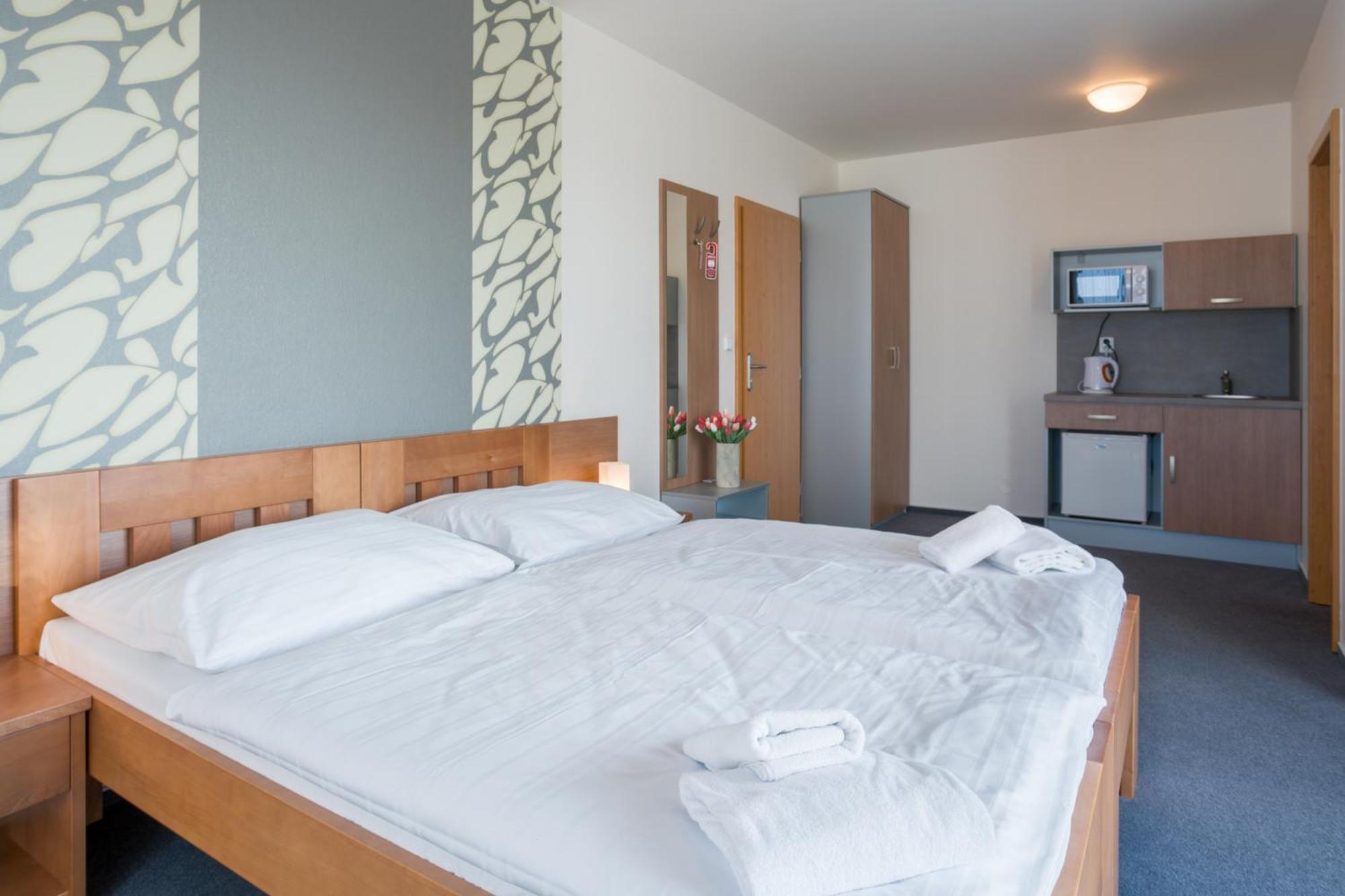Garni Hotel เชบอนย์ ห้อง รูปภาพ